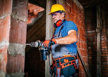 Occupational Licensing Harms Workers in Similar Roles