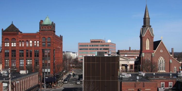 New Hampshire city gears up to quadruple its chipmaking for fighter jets