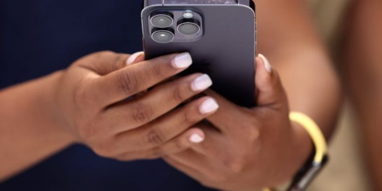 Apple overtakes Samsung as top seller of smartphones