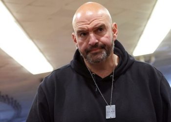 Fetterman’s top comms staffers resign amid ongoing backlash against senator over his pro-Israel stance