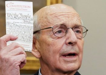 Former Justice Breyer throws cold water on theory Dobbs leak came from a justice: ‘I’d be amazed’