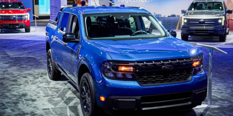 Ford to delay all-electric SUV to focus on offering hybrid vehicles across its lineup by 2030