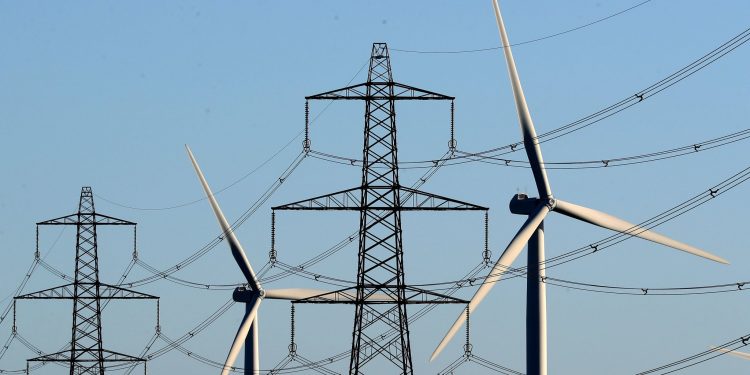 American Superconductor stock surges on Q4 earnings beat: Is it time to buy?