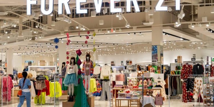 Forever 21 seeks rent concessions as fast-fashion brand faces financial woes
