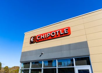 Chipotle earnings surge: Revenue up 18%, but margins under pressure