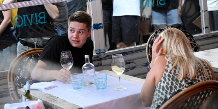 Barcelona protesters throw items and spray travelers with water while shouting ‘tourists go home’