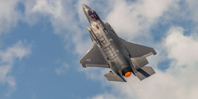 Lockheed Martin surpasses Q2 earnings estimates amid high demand for defense solutions