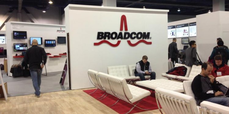Rosenblatt raises price target on Broadcom stock to $2,400: Time to buy?
