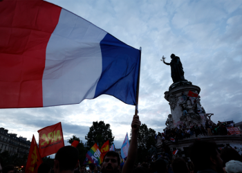 French parliament divided among far-left, center, far-right after elections