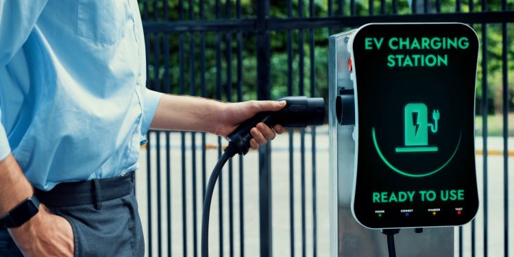 Plug Power posts disappointing Q2 earnings as stock prices tumble: Is now the time to buy?