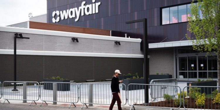 Wayfair CEO likens home goods slowdown to 2008 financial crisis