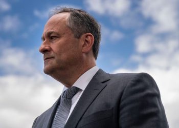 Kamala Harris’ husband Doug Emhoff admits to extramarital affair that led to breakup of first marriage