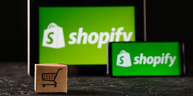 Shopify stock soars 22% on earnings beat despite consumer spending slowdown: Time to buy?
