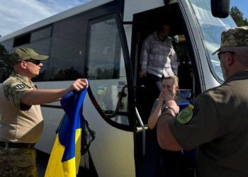 49 Ukrainian prisoners of war returned to Kyiv in swap with Russia