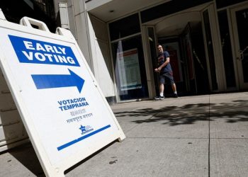 Harris holds big advantage among early voters, Trump with Election Day voters: poll