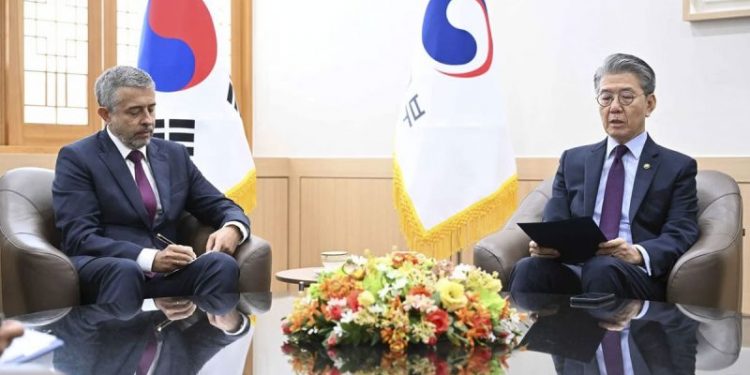 South Korea demands withdrawal of North Korean troops allegedly helping Russia fight Ukraine