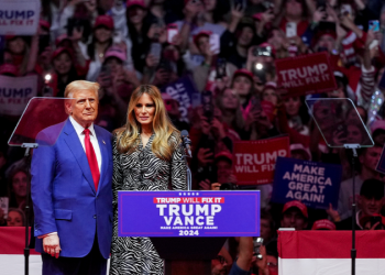 DEROY MURDOCK: I was at the Trump Madison Square Garden rally. MSNBC’s take is absolutely nuts
