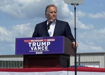 Mike Rogers replacing Wray as FBI director is not happening, Trump adviser says