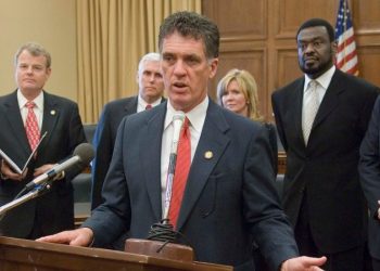 Trump picks former Florida Rep. Dr. Dave Weldon as director of CDC