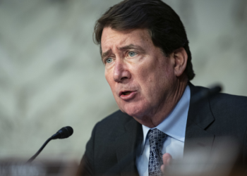 GOP senator sends warning to Biden admin about obligations for potential Trump transition