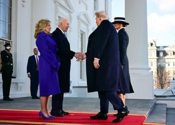 Melania Trump wears navy coat and hat for Inauguration Day church visit