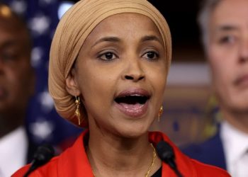 Ilhan Omar spotlights hypocrisy of politicians who criticized Trump but are attending inauguration