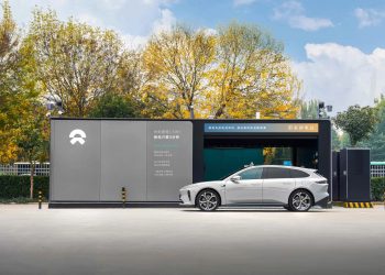 Chinese EV makers NIO, Xpeng, Li Auto see shares slip up to 6% after BYD’s new partnership with DeepSeek