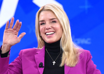 AG Bondi says violent anti-Israel student protesters in US on visas ‘need to be kicked out’