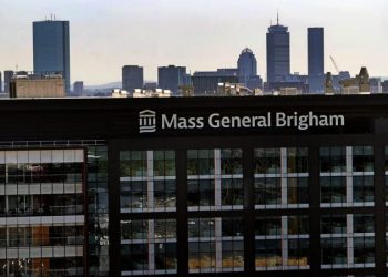 Hospitals nationwide challenge Trump’s executive order on transgender treatments for minors