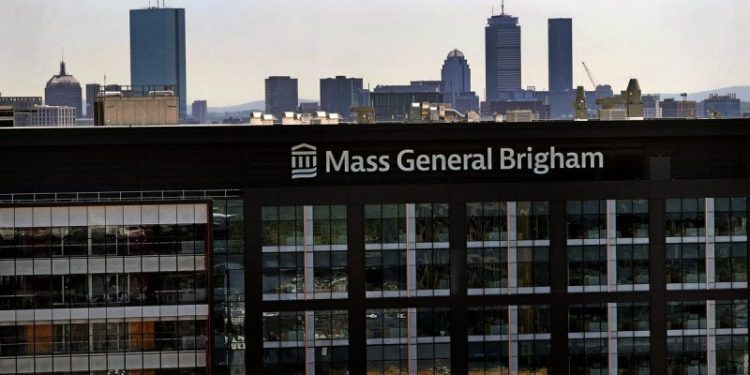 Hospitals nationwide challenge Trump’s executive order on transgender treatments for minors