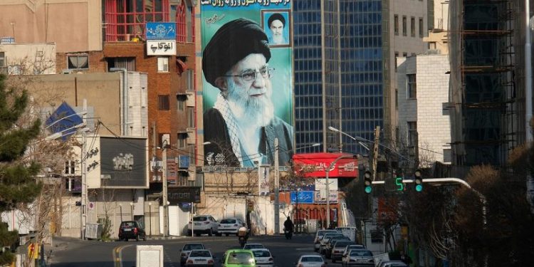President Trump urged to confront Iranian regime over repression of Christians