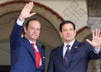 Panama eliminates charge fees for US government vessels to use the canal