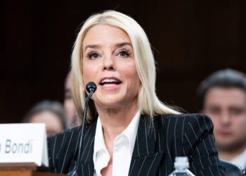 Trump AG nominee Pam Bondi advances to final Senate vote
