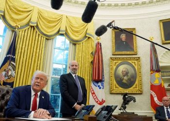 Trump’s nominee for Commerce secretary passes key vote in the Senate