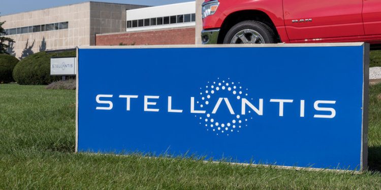 Stellantis share price has collapsed: death cross points to more pain