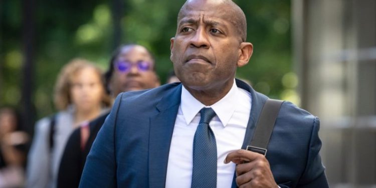 Trump commutes sentence of Ozy Media founder Carlos Watson