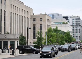 Axed government watchdog says Trump has right to fire him