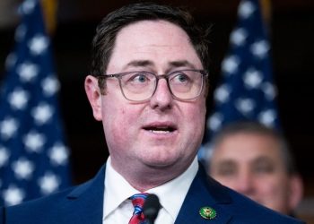 Chaos erupts at GOP lawmaker’s town hall after left-wing groups promote protests