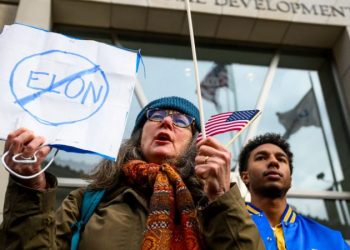 Conservative justices ‘stunned’ by Supreme Court’s USAID decision, lambaste majority in scathing dissent