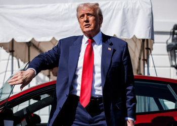 ‘Corruption in broad daylight’: Dems outraged by Trump ‘playing car salesman’ for Tesla