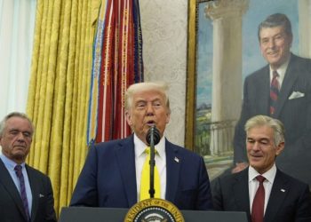 Trump says US will ‘take a pass’ on Ukraine peace efforts if Russia refuses to play ball