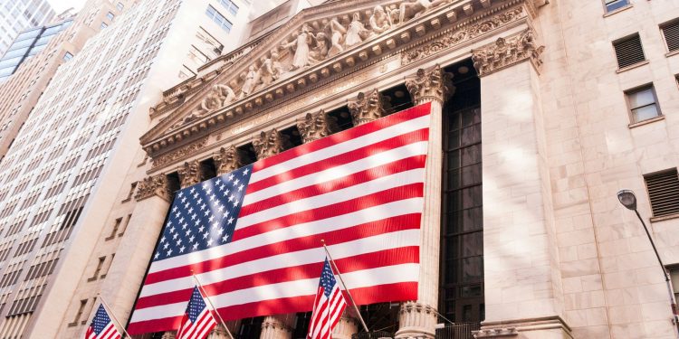 US stocks rebound as White House signals trade optimism with China