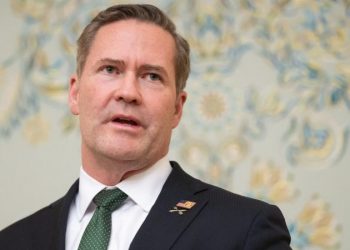 Waltz’s Signal chat woes snowball as Trump admin defends national security advisor