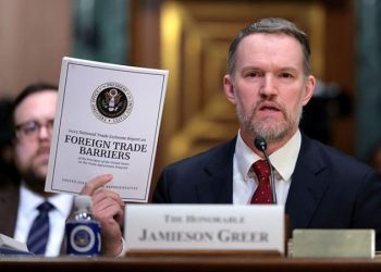 Trump trade rep takes bipartisan fire over tariffs as Dem launches bid to halt them