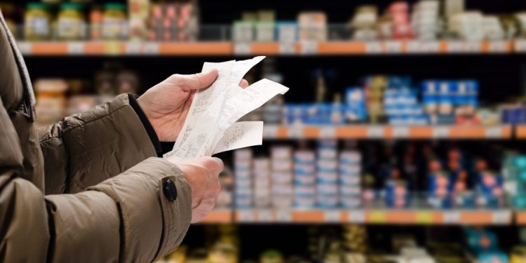 US inflation cools to 2.4% in March as jobless claims rise, easing market jitters