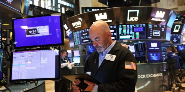 U.S. foreign tax bill sends jitters across Wall Street