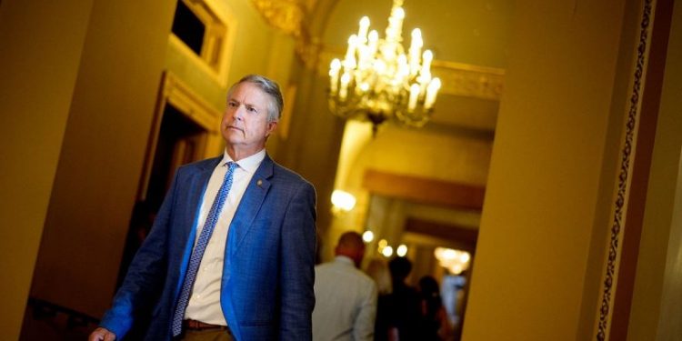 GOP senator reveals the ‘dirty’ secret to Trump’s Make America Healthy Again movement