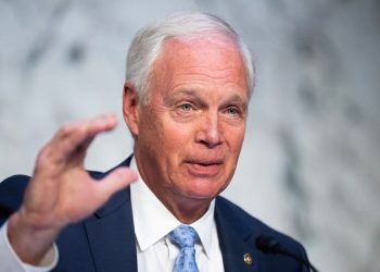 Johnson demands NARA turn over records related to Biden’s mental ‘decline’ amid Senate probe of ‘cover-up’