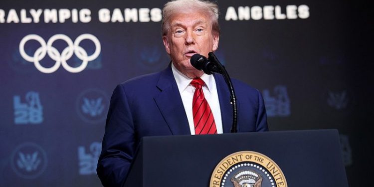 Trump blasts Schumer, Democrats as ‘country-hating thugs’ amid blockade on Senate nominees