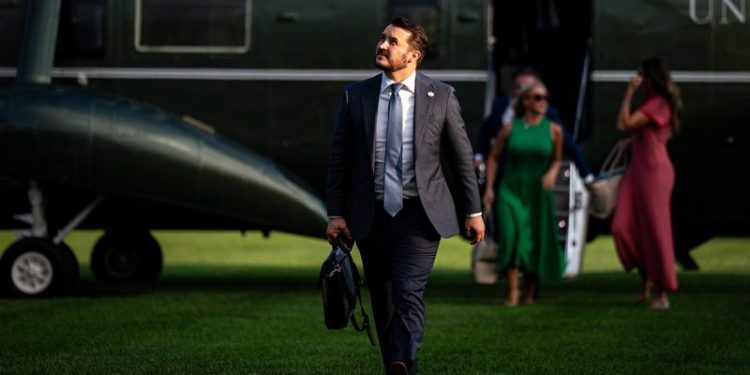 Longtime Trump advisor to depart the White House at month’s end